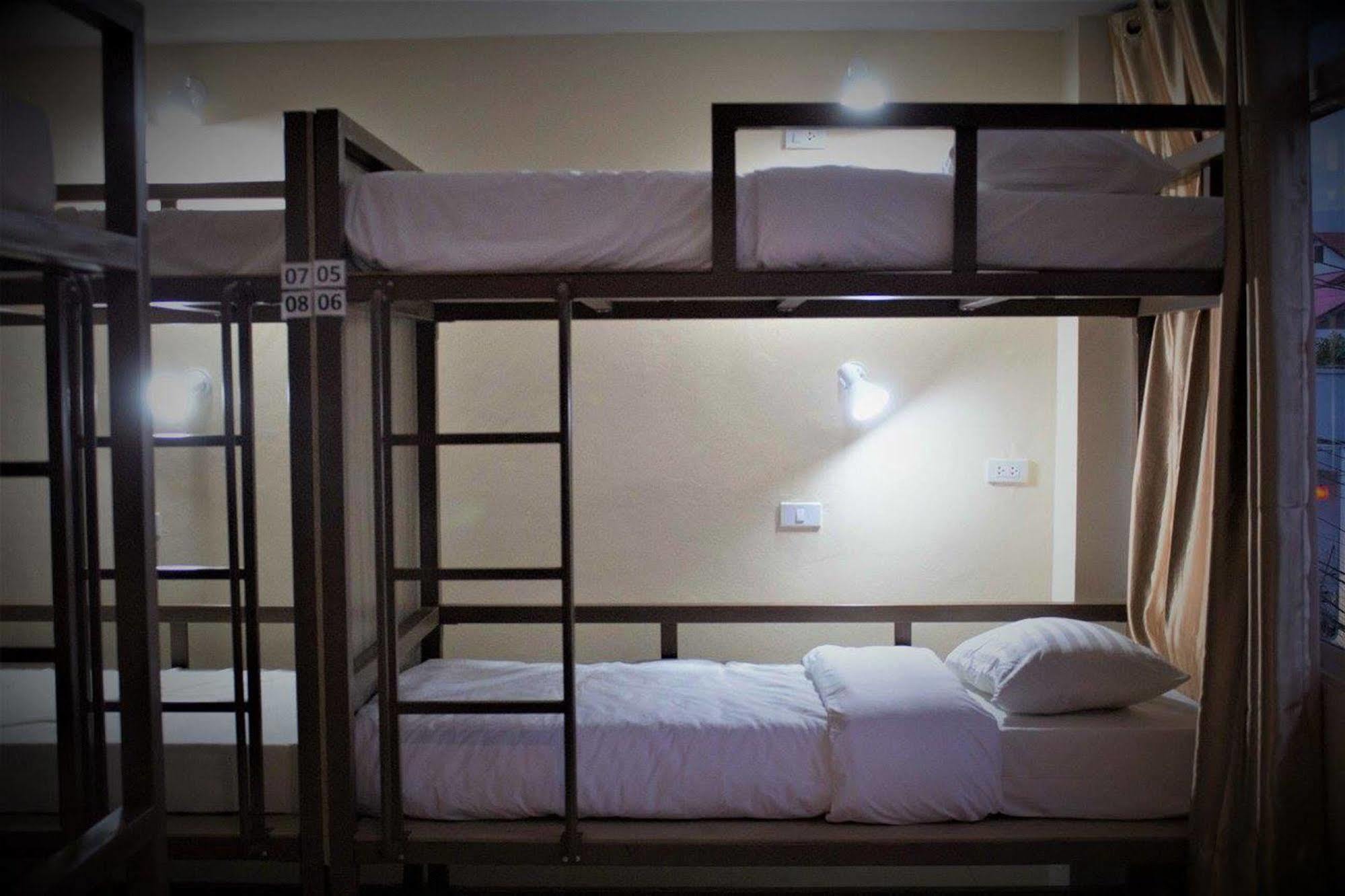 โอ ทาวด์ เพลส Hostel เชียงใหม่ ภายนอก รูปภาพ