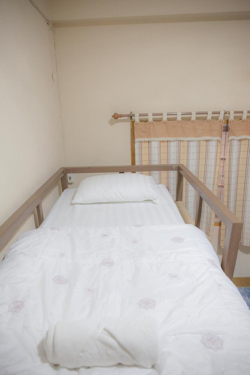 โอ ทาวด์ เพลส Hostel เชียงใหม่ ภายนอก รูปภาพ