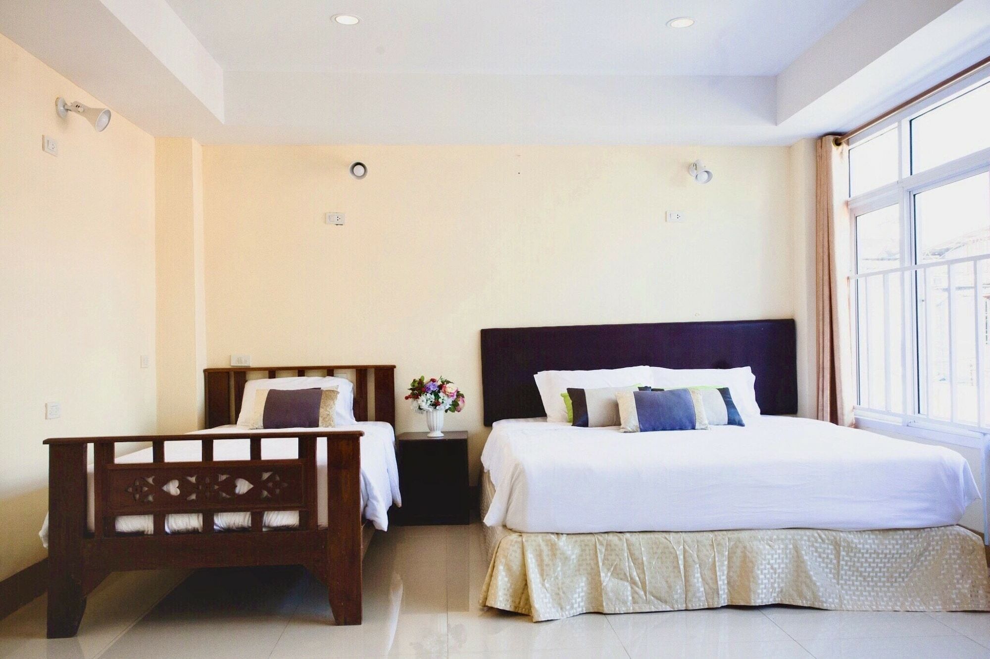 โอ ทาวด์ เพลส Hostel เชียงใหม่ ภายนอก รูปภาพ